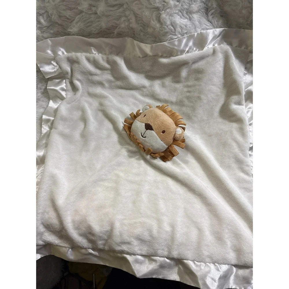 Hallmark Lion Baby Lovey Security‎ Blanket Cream Satin Trim Plush 19x19 SKU E